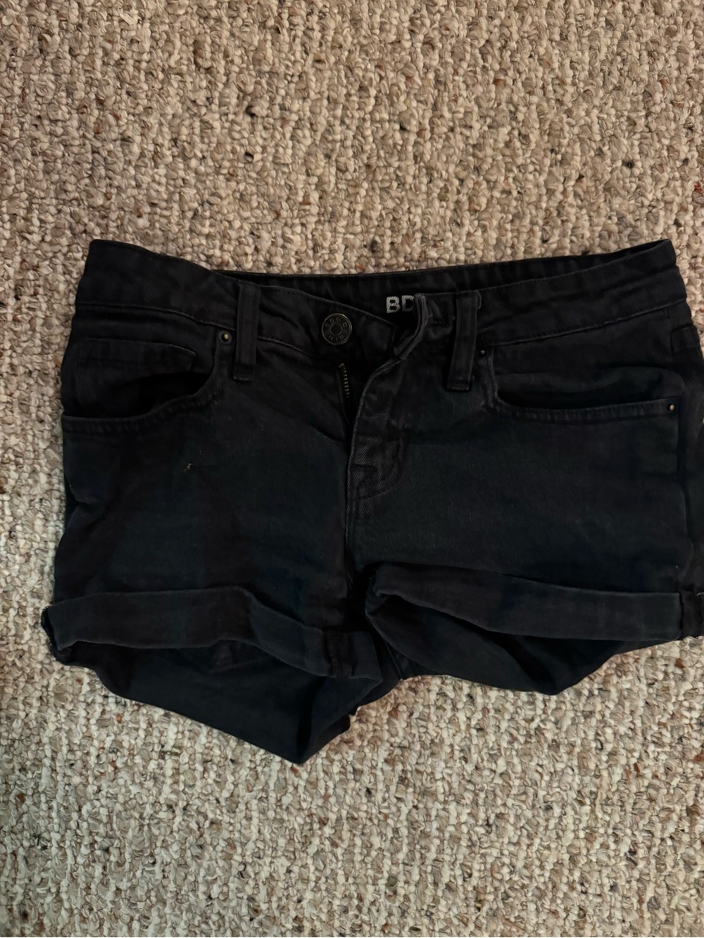 BDG mid rise shorts